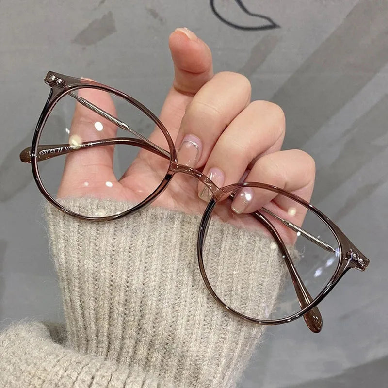 Simple Fashion Frames for Eyeglasses Student Myopia Glasses Women Round Full Frame Metal Temples Eyeglasses Frames Wholesale