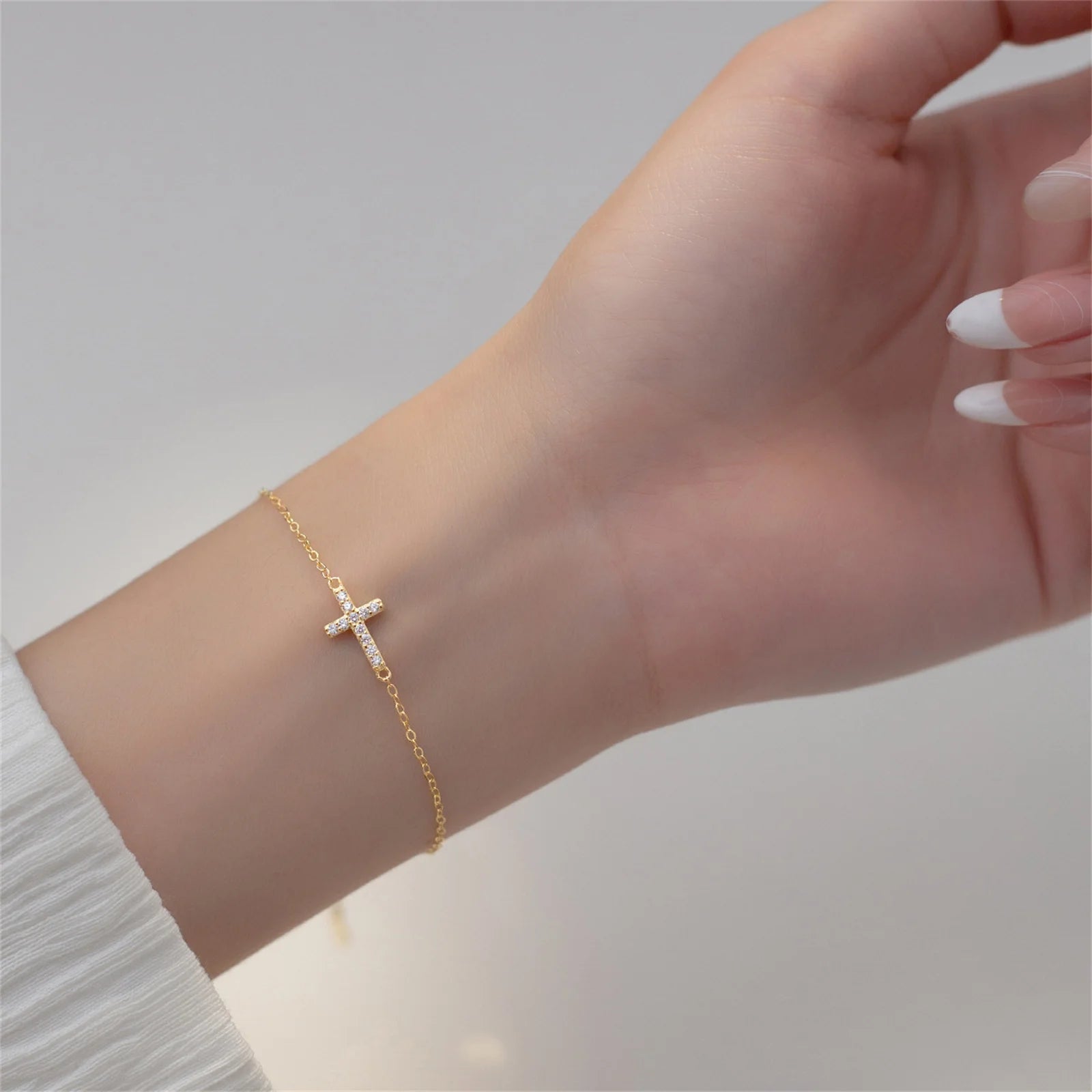 FUAMAY Simple Silver Cross Bracelet 18K Statement Cross Charm Bracelets for Women Fashionable Jewelry