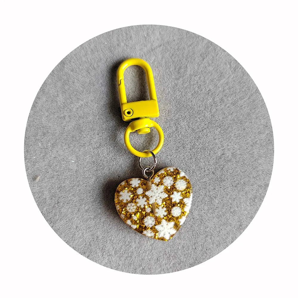 Creative Resin Love Keychain Colorful Heart Filled Pendant Keyrings Bag Ornaments Phone Charm Accessory