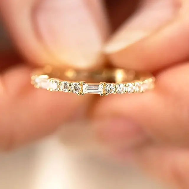 Huitan Wholesale Fever New Macro Pave Dainty Thin Rings Korean Fashion Silver Gold Women Simple Daily Ring