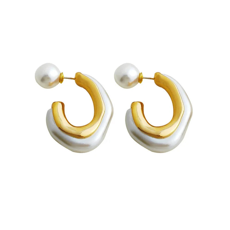 Korea Style Water Proof Real Gold Plated Copper Imitation Pearl Moon Shape Sliver Pin Stud Hoop Earring for Women Ladies