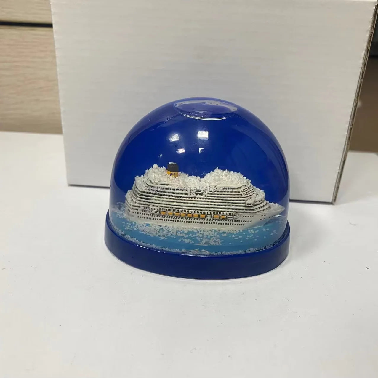 Boat Figure Promotions Souvenir Snow Dome Custom Water Snow Ball Custom Snow Globe
