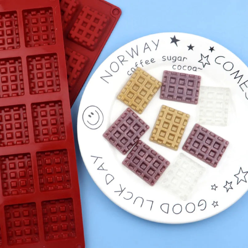 Saffron Direct Wholesale Mini Chocolate Waffle Silicone Mold Good Quality Biscuit/Waffle Shape Baking Mold