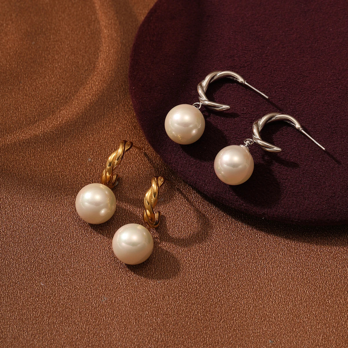 Gold Plated Stainless Steel Twisted Circle Huggie Hoop Earrings for Women Jewelry Natural Shell Pearl Drop Dangle Earrings