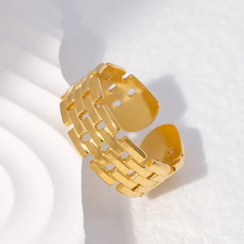 Beimai OEM Wholesale Retro Hollow Couple Stainless Steel Ring