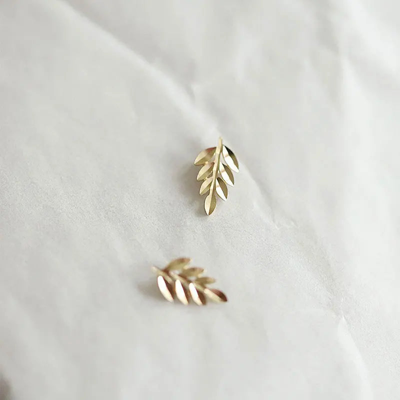 Cute INS Fashion Pure 925 Sterling Silver Mini Leaf Leaves Shaped Stud Earrings for Women Girls Wholesale