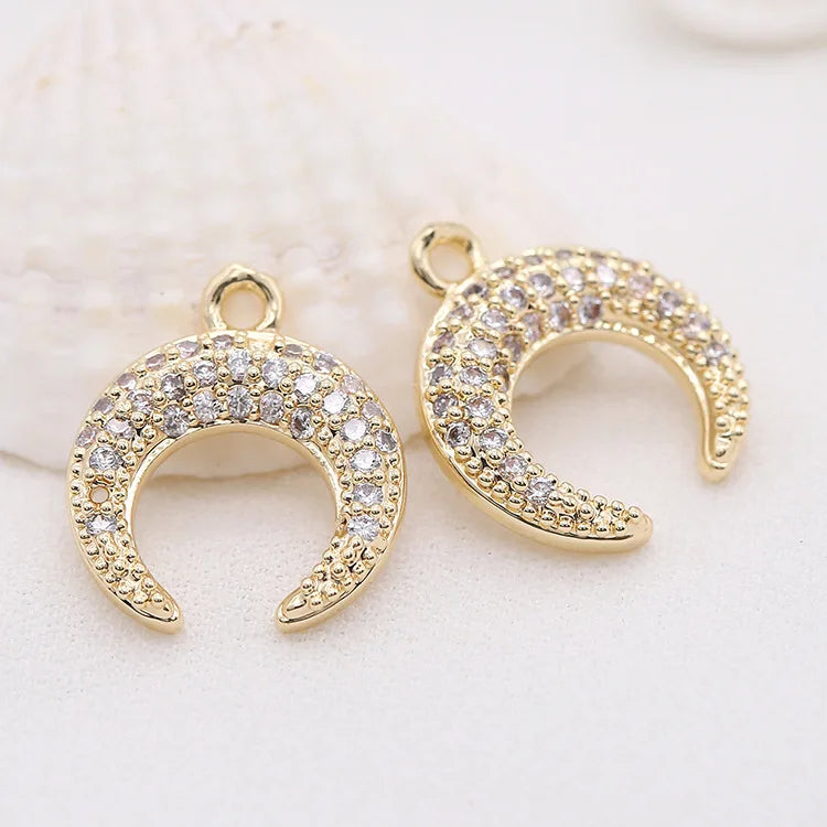 Factory Wholesale Fashion 14K Gold Plated Brass Crescent Shaped Pendant With Microset Zircon DIY Jewelry Necklace Making Charms