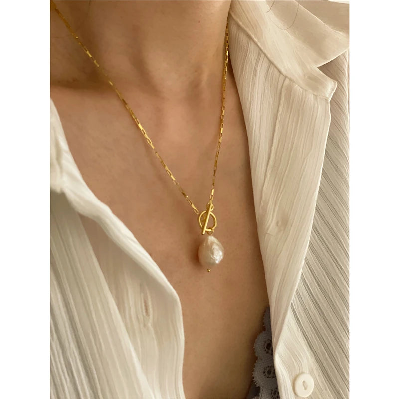 Baroque Natural Freshwater Pearl Pendant Necklaces Toggle Clasp Chain Necklace French Elegant Luxury Stainless Steel Jewelry