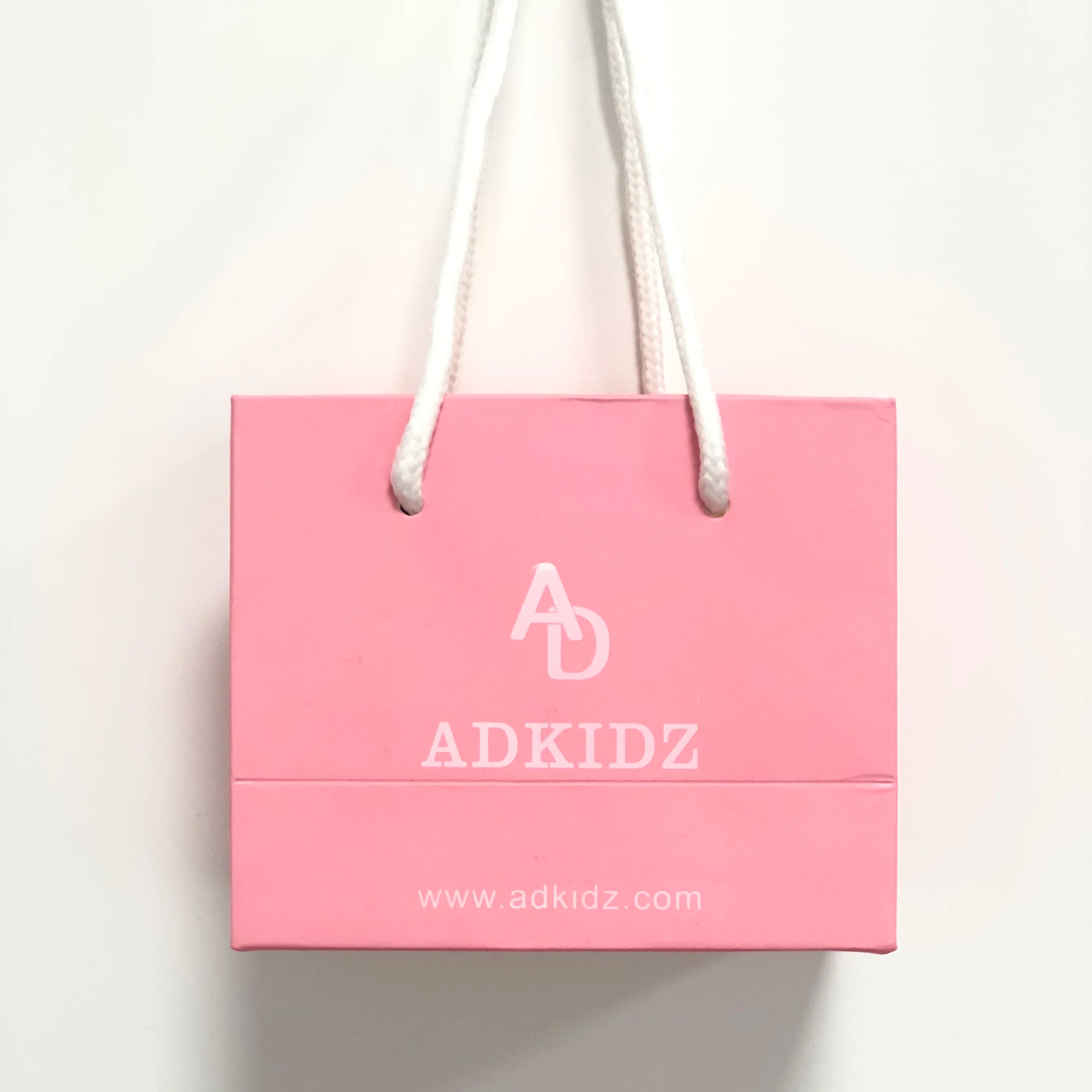 Supermarket Eco-Friendly Packaging for Gift Wrapping Hot Stamping Offset Printing Treatment Paper Shopping Bag