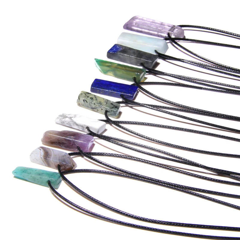Hot Selling Raw Stone Irregular Pendant Chain Necklace Women Jewelry Leather Rope Healing Crystal Pendant Necklace for Women