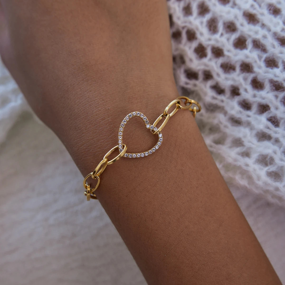 J&D New Arrival Women's Stainless Steel Bracelet White Rhinestone Heart Bracelet Jewelry
