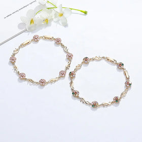 Hengdian Jewelry Blooming Elegance Wholesale Aaa Cubic Zirconia Flower Women Bracelets and Bracelets in 18K Gold Plated Jewelry