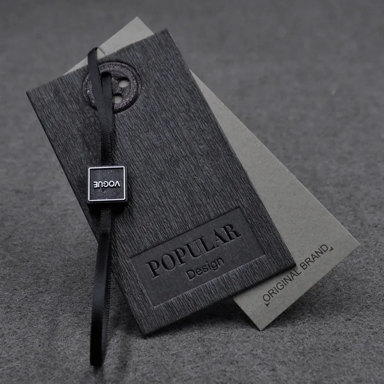 Custom 3D Embossed Hang Tags Brand Logo Eco-friendly Black Paper Garment Shirt Shoes Bags Swing Hang Tag for Clothing
