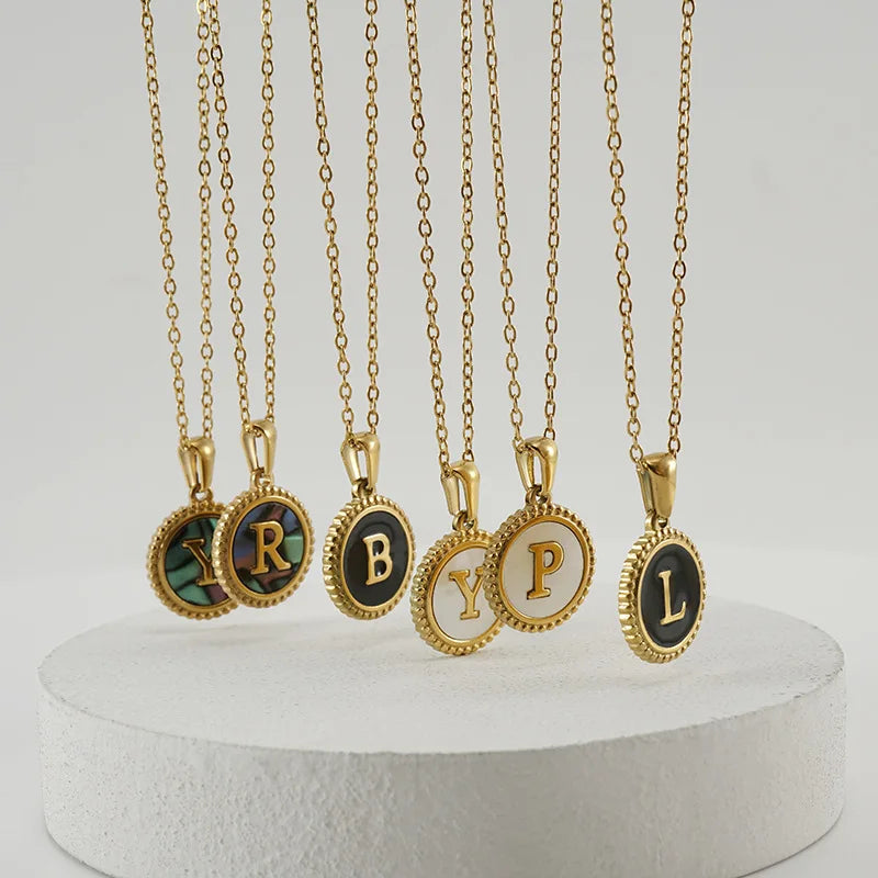 Wholesale Simple Fashion Jewelry Stainless Steel 18k Gold Plated Shell Capital Letter Pendant Necklace