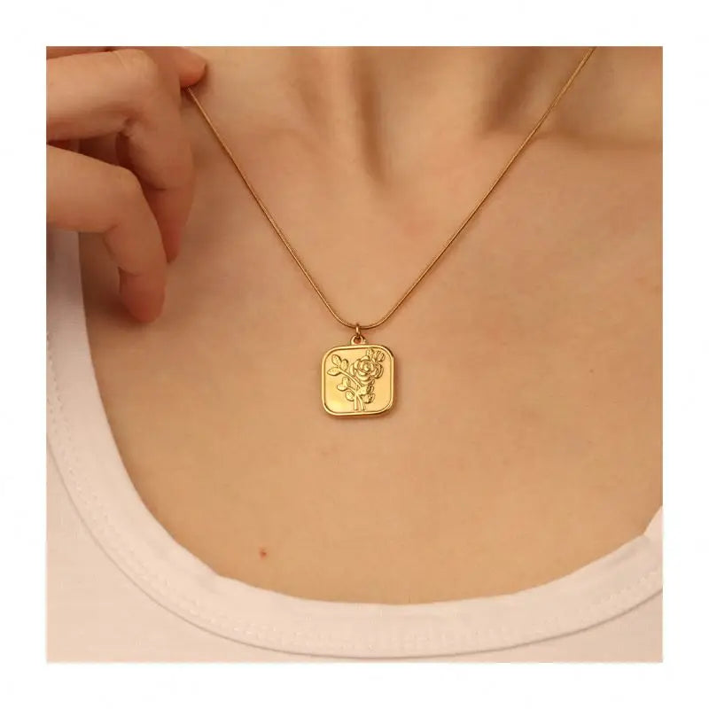 Chris April in Stock 316L Stainless Steel PVD Gold Plating Rose Flower square Pendant Snake Chain Necklace