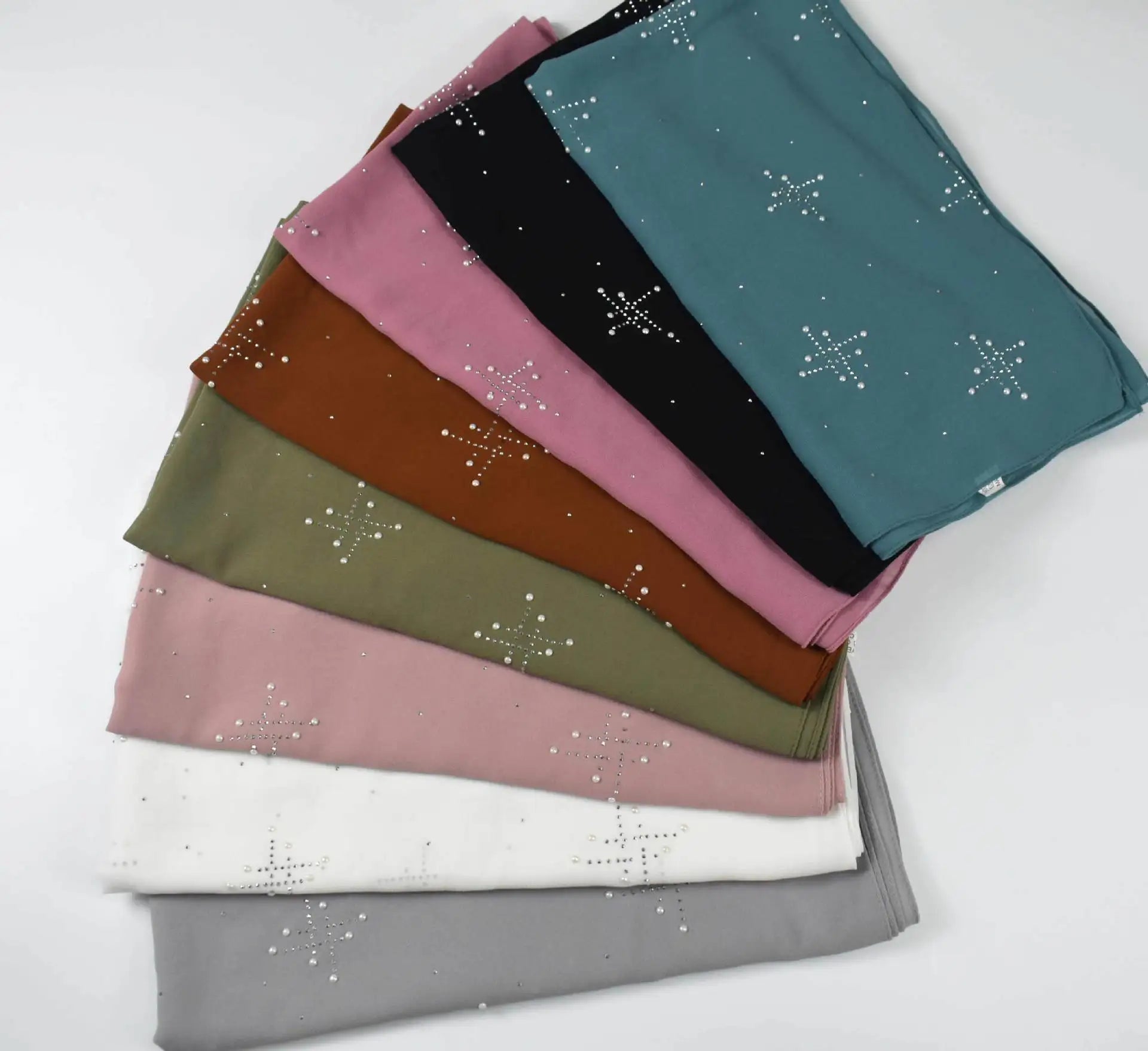 New Design Wholesale Muslim Satin Crepe Hijab & Silk for Muslim Women Hijab Supplier Pleated Hijab Scarf