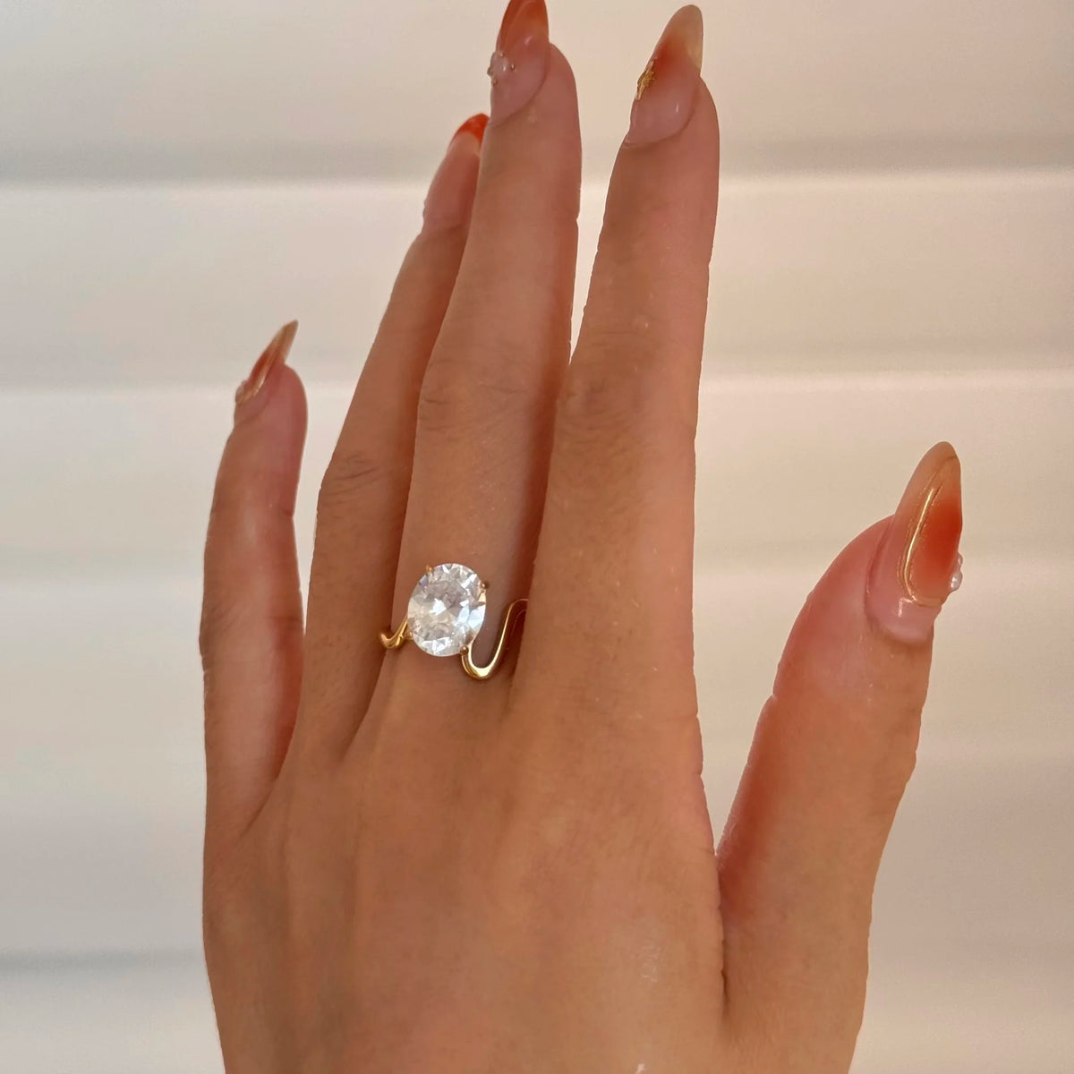 Dazan New HOT INS Trendy 18k PVD Gold Plated Stainless Steel Vintage Unique Polished Teardrop Clear Zircon Wave Line Beauty Ring MegaBDM