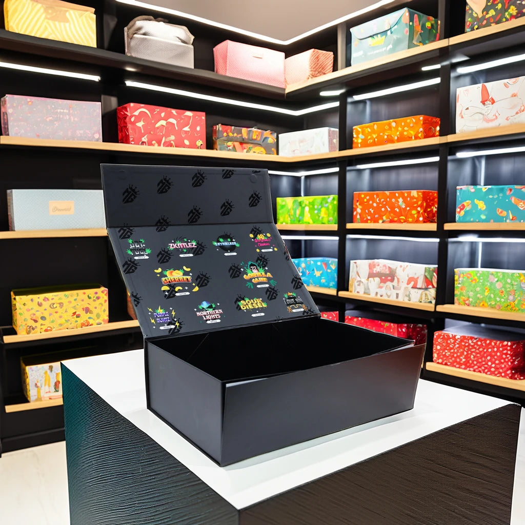 High-grade Black Foldable Hard Gift Box With Magnetic Closure Lid Favor Boxes Underwear Storage Box