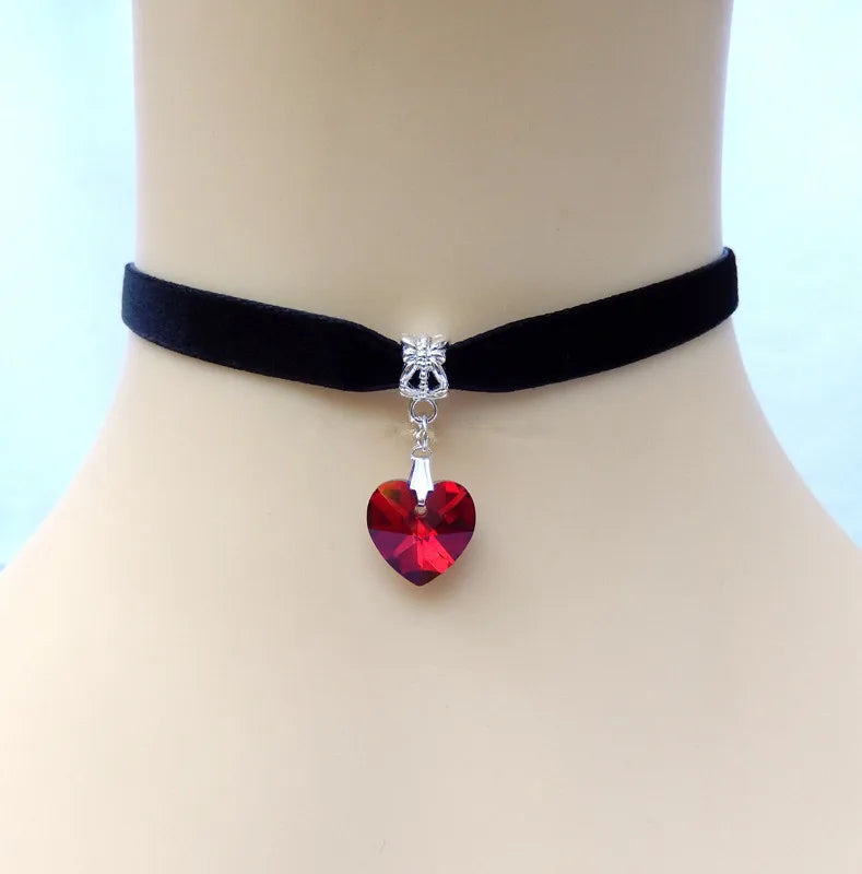 AA016378 Wholesale Gothic Jewelry Punk Black Velvet Choker Necklaces Colorful Crystal Heart Pendant Necklace Women