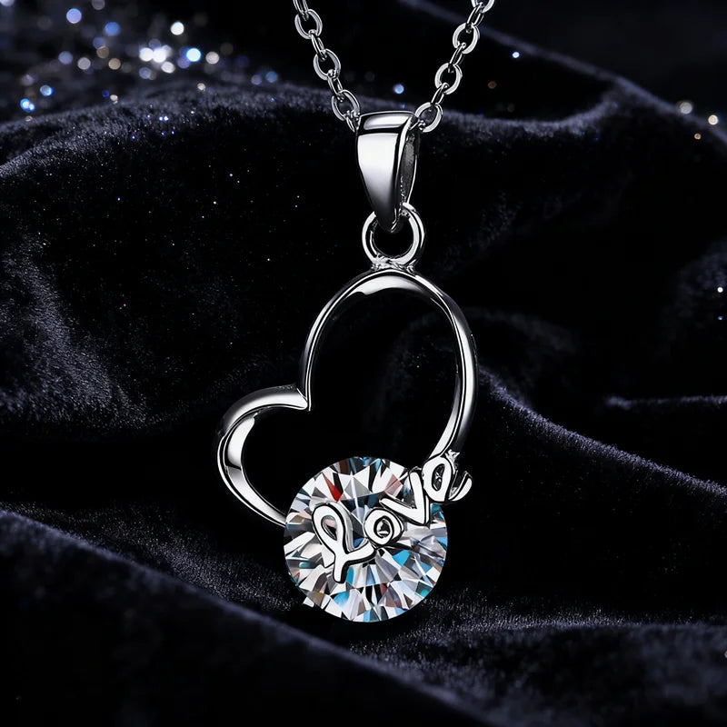 Romantic Fashion Love Heart Moissanite Valentine's Day S925 Sterling Silver Necklace for Women