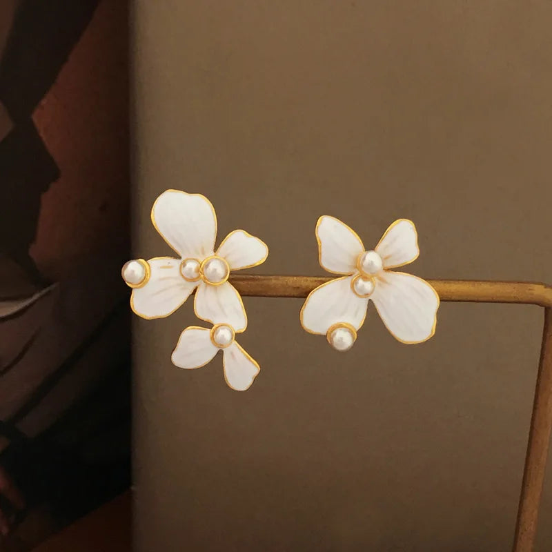 Minimalist S925 Silver Needle Earrings Pearl Stud Earrings Enamel Flower Earrings