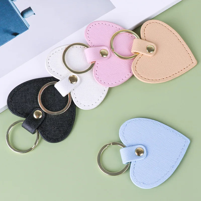 Creative Unique Heart Metal Car Key Chain with Silk Screen Printing Decorative Leather Keychain Small Gift
