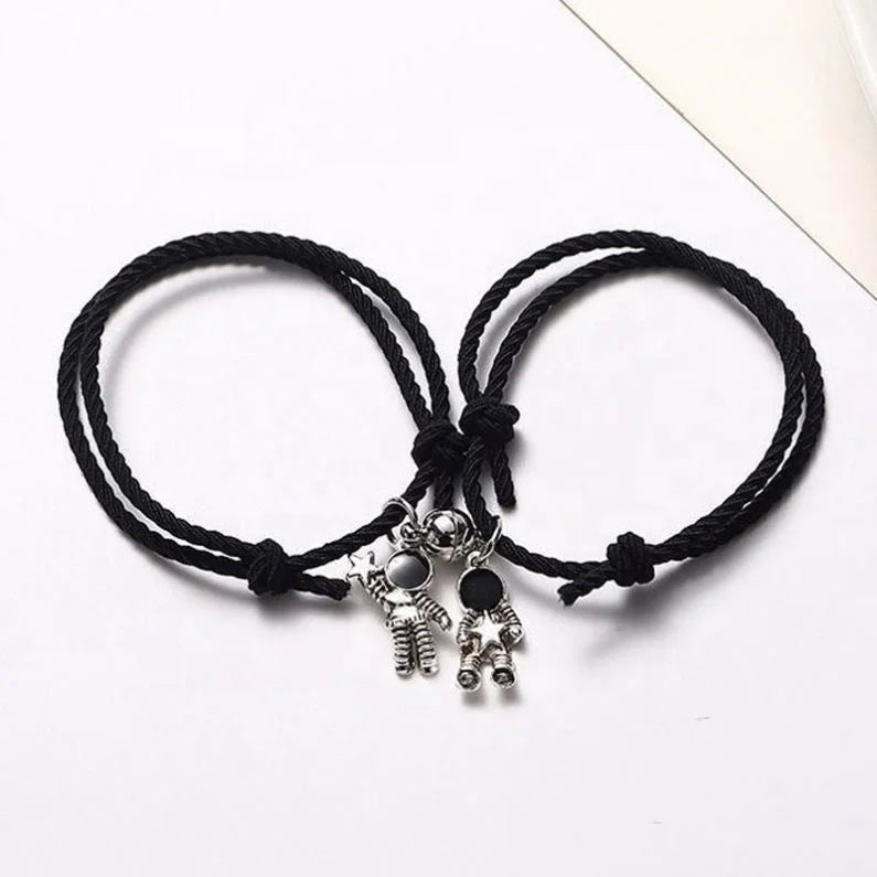 Couple Magnet Bracelet Spaceman Astronaut Magnetic Matching Jewelry for Best Friends Rope Adjustable Valentine's Gift Bracelets
