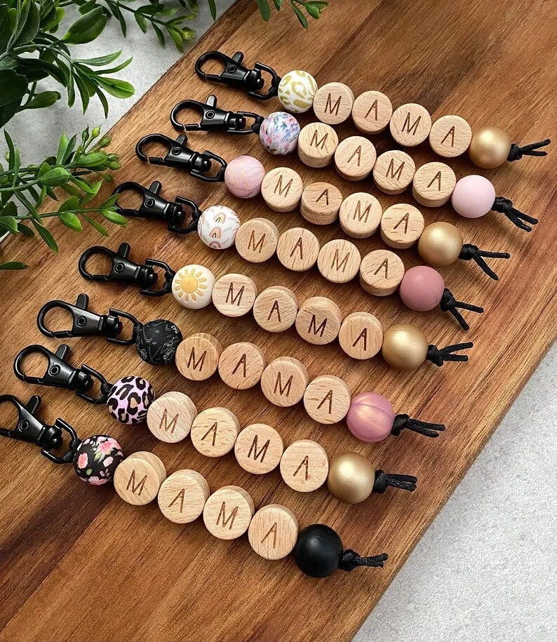 2023 New Design Floral MAMA Wood Letter Bag Key Pendant Pink Leopard Silicone Beads Keychain for Women