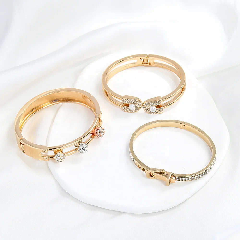 New High Quality Guangdong Plating Fashion Women Metal Bangle  Rhinestone Open Cuff Leaf Belt Alloy Nail Bracelet Bangle