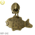 Factory-Made Brass and Zinc Alloy Fish Metal Pler Logo Designer Zipper Tags for Bags Garments Shoes Purse Accessory