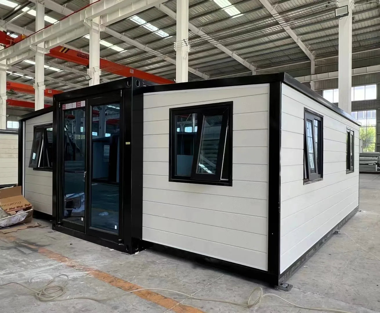 Luxury 40FT 20FT Double Wing Container House Expandable Modular Prefabricated Home with Luxury Bedroom Pod House