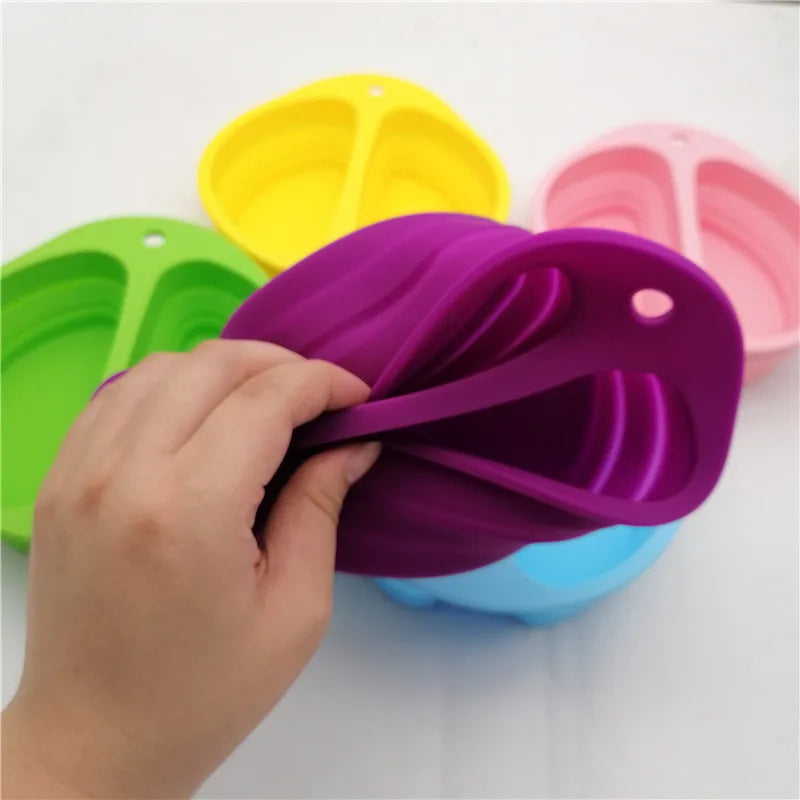 Custom Portable 2 in 1 Pet Water and Food Separation Double Bowl Silicone Pet Bowl With Carabiner