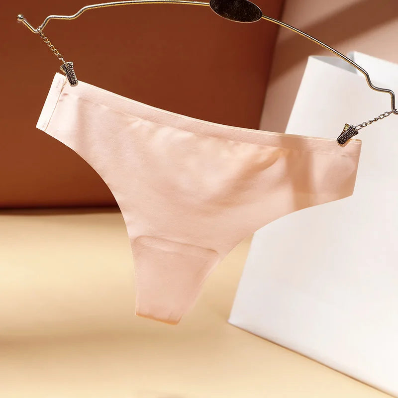 Women's Low-Rise Solid Knitted Bikini Panties Seamless Breathable Quick Dry Everyday Underwear