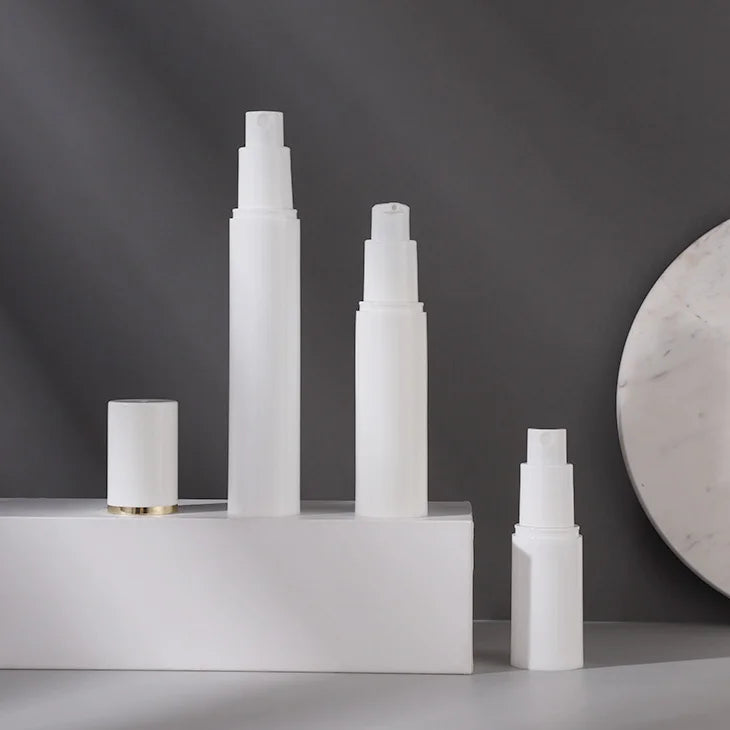 Luxury Refill Round Cosmetic Design PP Plastic Bottle Sunscreen Foundation Packaging Oil Pump Spray Airless Bottle