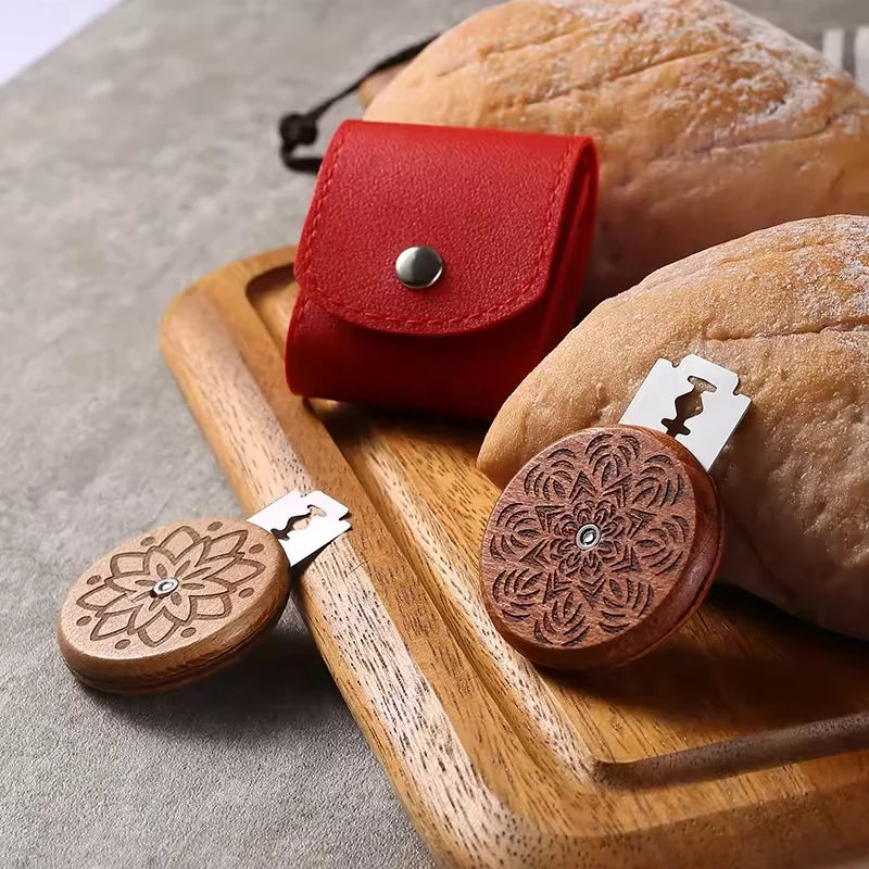 UFO Design 5 Blades Steel Bread Lame Spatula with Red Green Holster Scoring Dough Baking Oven Pastry Tool Home Use