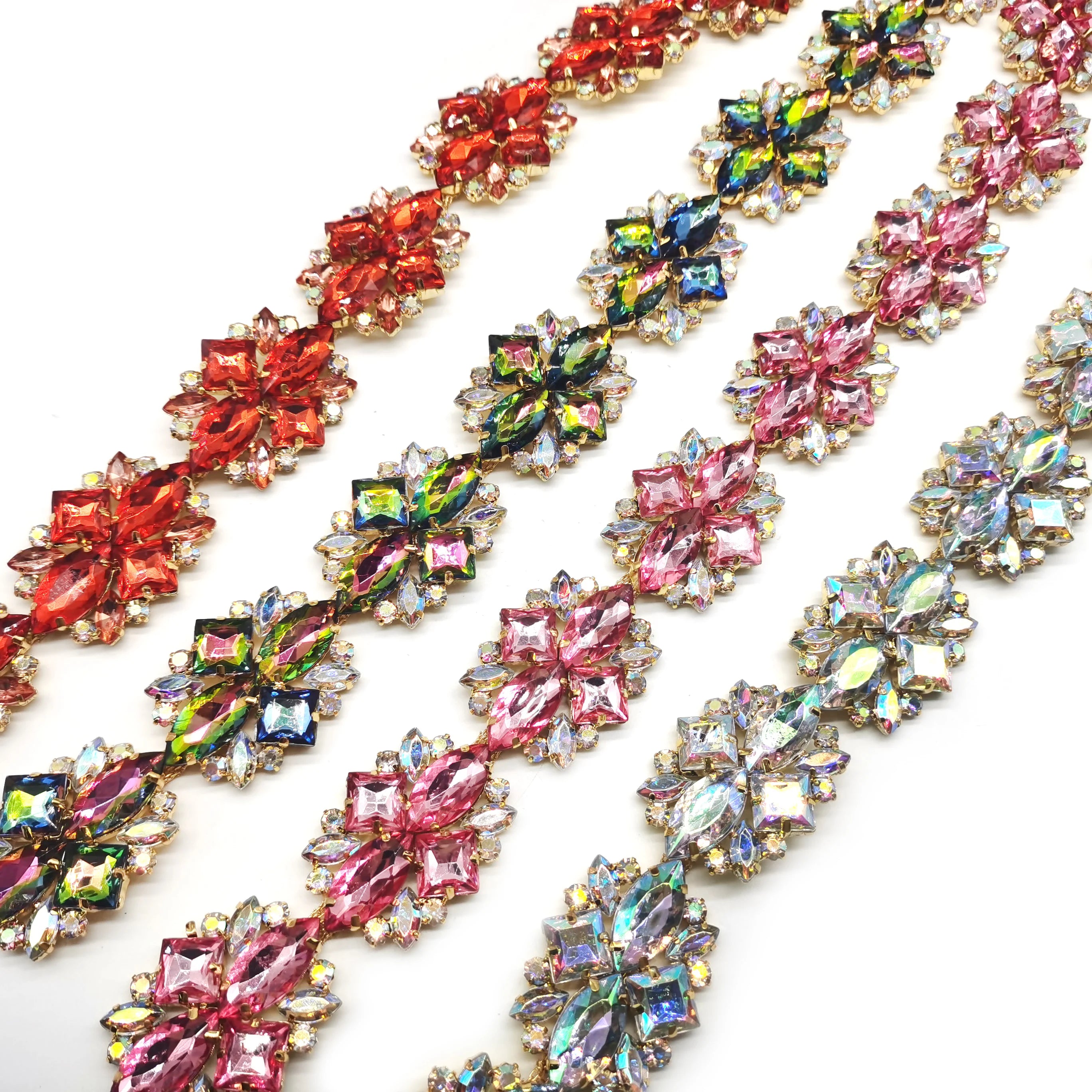 Wholesale Gold Metal Acrylic Rhinestone Chain Sewing Rhinestone Trimming for Carnival Costumes Creation