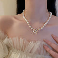 SC Korean Style Inlaid Rhinestone Flower Pendant Necklace Birthday Party Luxury Bright White Pearl Choker Necklace for Girls