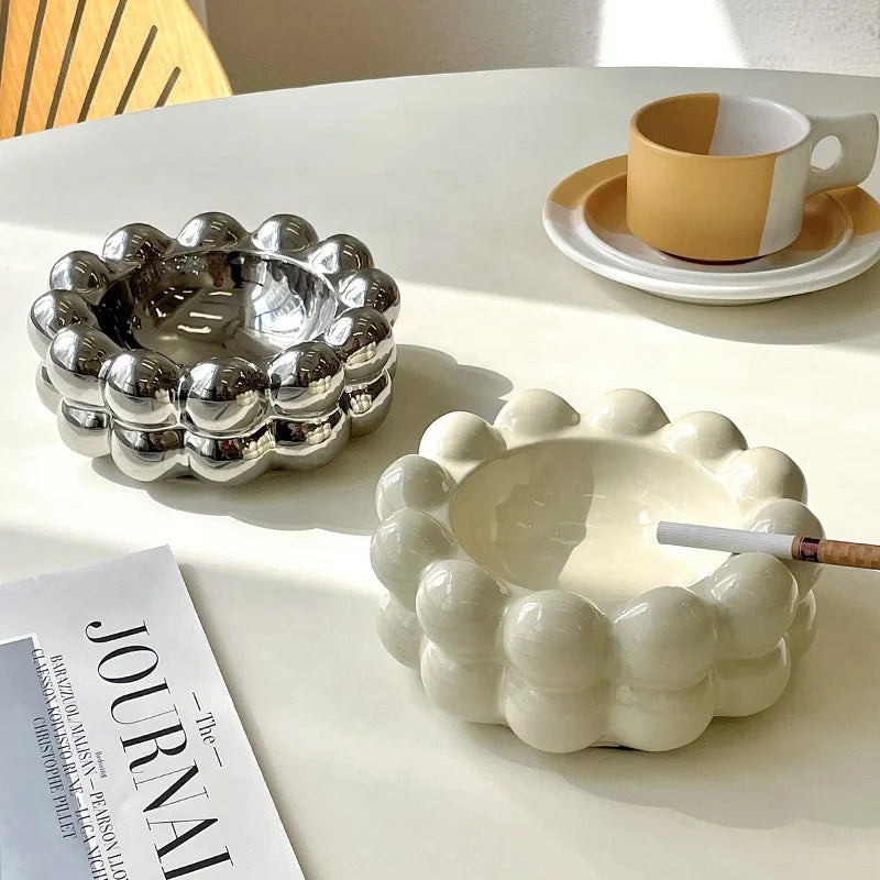 Creative Light Luxury Bubble Ceramic Ashtray Classic Round Design Hotel Use Living Room Desk Coffee Table Ornaments Cigar