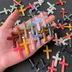 Wholesale Mixed Natural Sandstone Unakite Meditation Clear Quartz Crystal Moss Agate Cross Pendants