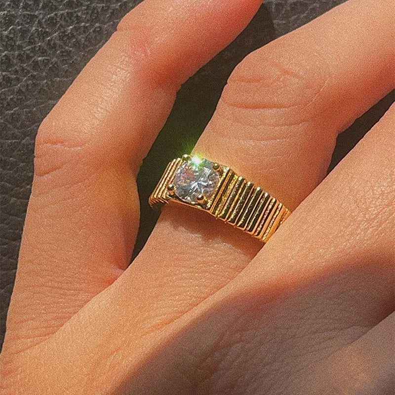 2022 Waterproof Jewelry 18k Gold Plated Striped Zircon Finger Rings Wedding Stainless Steel Clear Cubic Zirconia Rings For Women