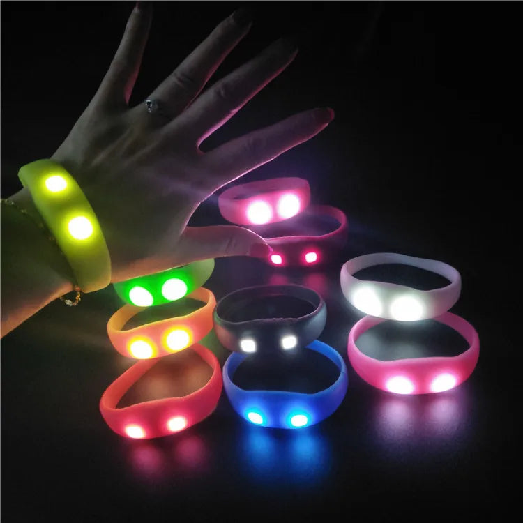 Pafu Custom Print Logo 2023 Music Concert Glow LED Flashing Bracelets Light up Wristbands Sound Activated LED Bracelets
