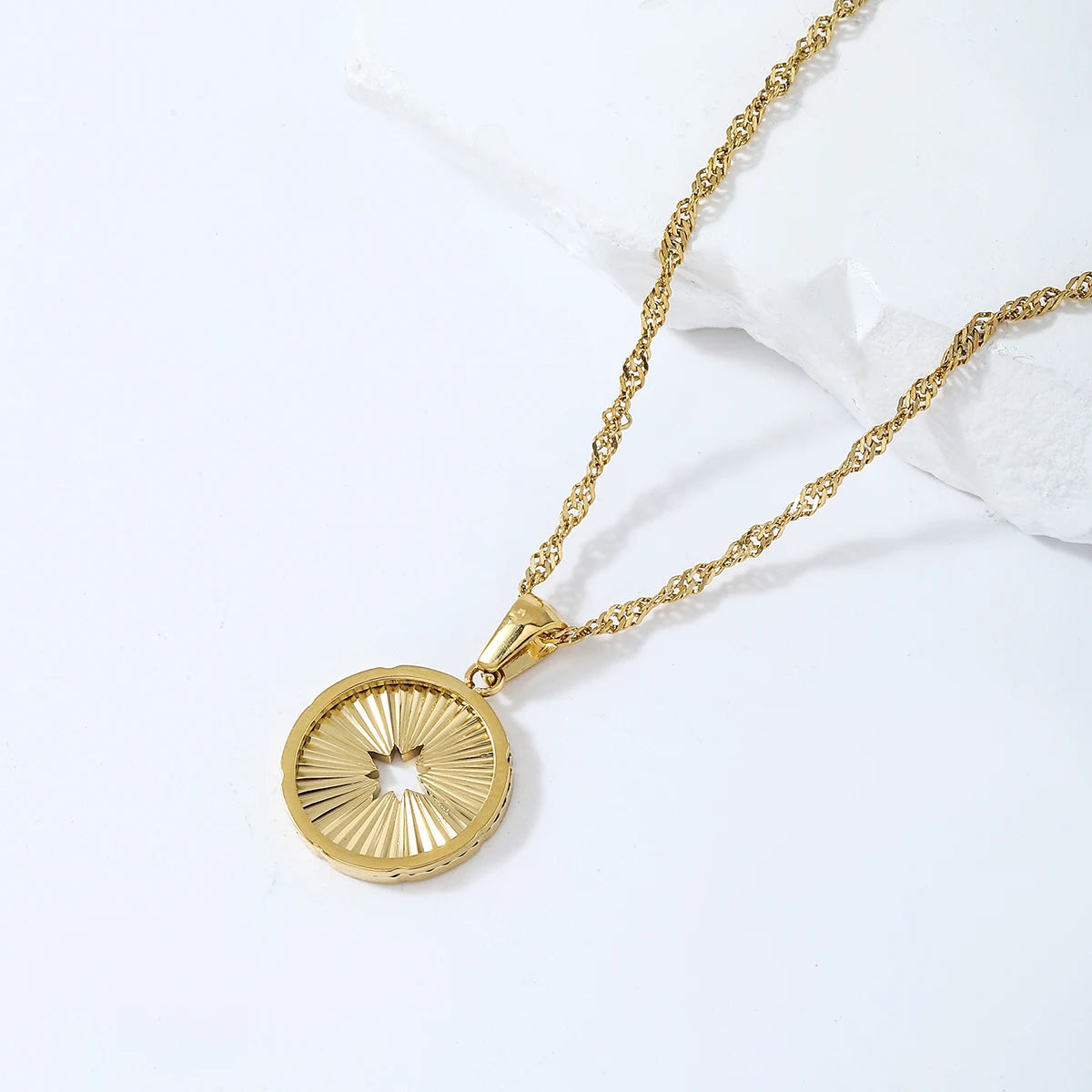 Vintage Style 18k Gold Stainless Steel Wholesale Custom Waterproof Zircon Texture Star Hexagram Pendant Necklace