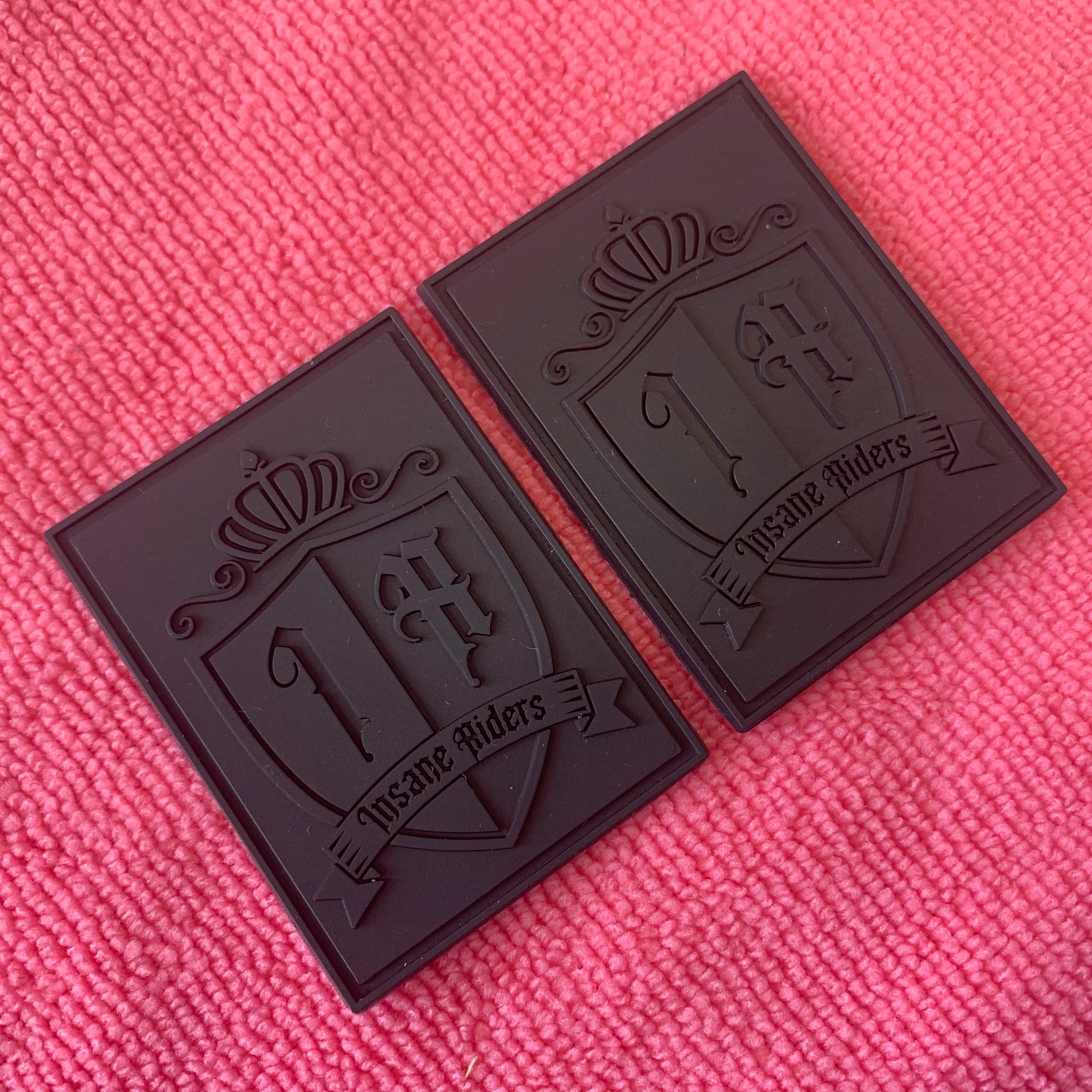 Luxury Brand Full Black Embossed Rubber Bags Badgehandmade Sewing on Garment PVC Rubber Patch
