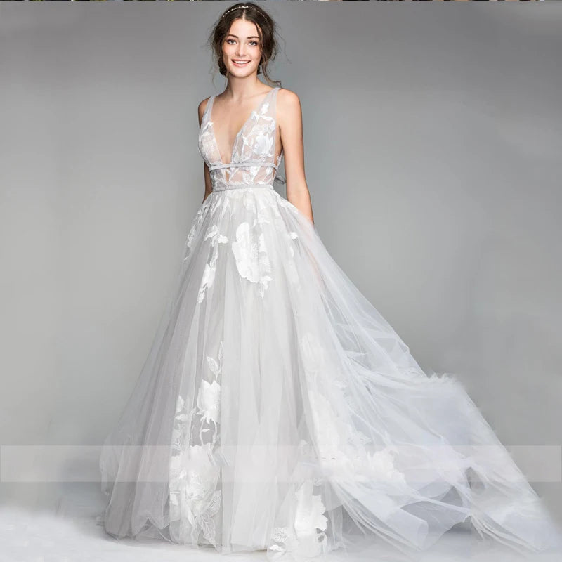 13114#Princess Boho V-Neck Court Train Sleeveless Simple 3D Flower Lace Applique Custom Backless Wedding Dress Bridal Gown