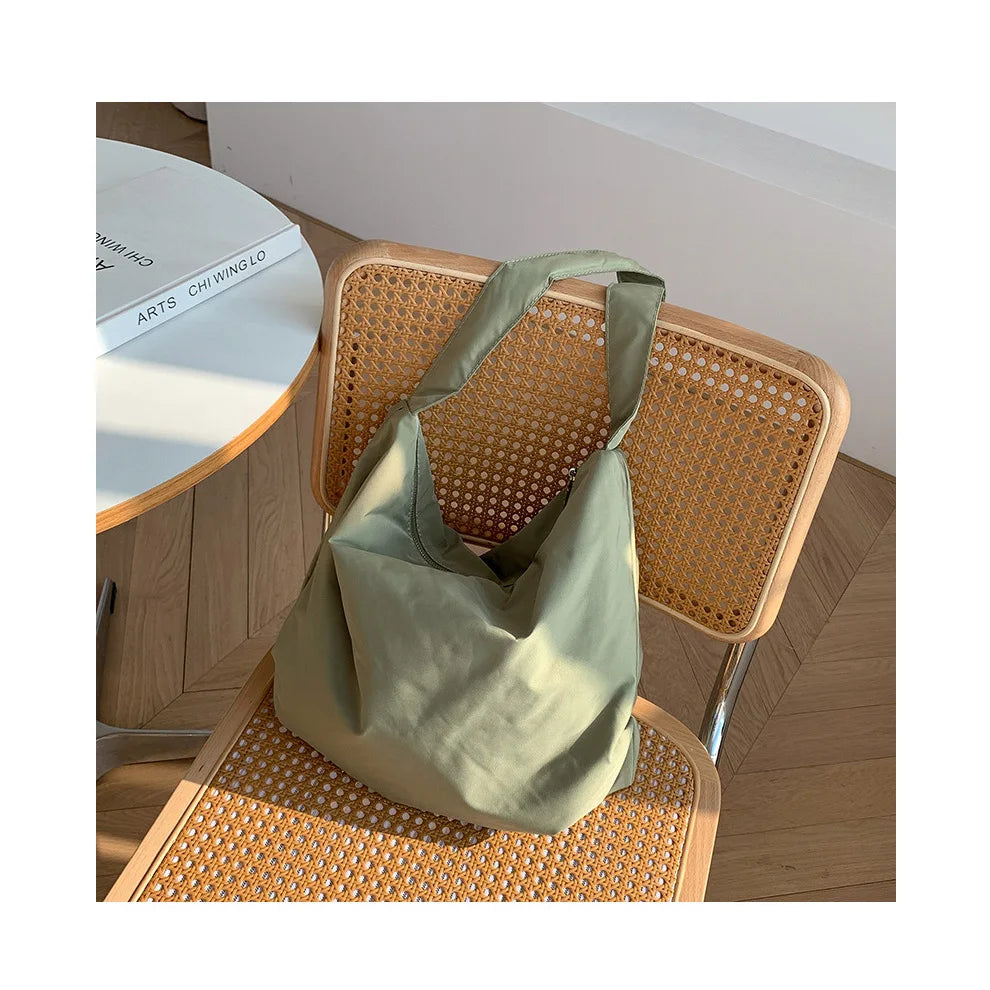 2023 Nylon Messenger Female New Trendy Dumpling Bag Shoulder Armpit Bag Simple Shoulder Canvas Bag
