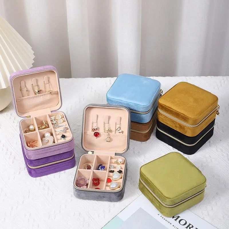 Hot Sale Portable Luxury Square Velvet Jewelry Storage Box with Zipper Close for Travel Promotional Product