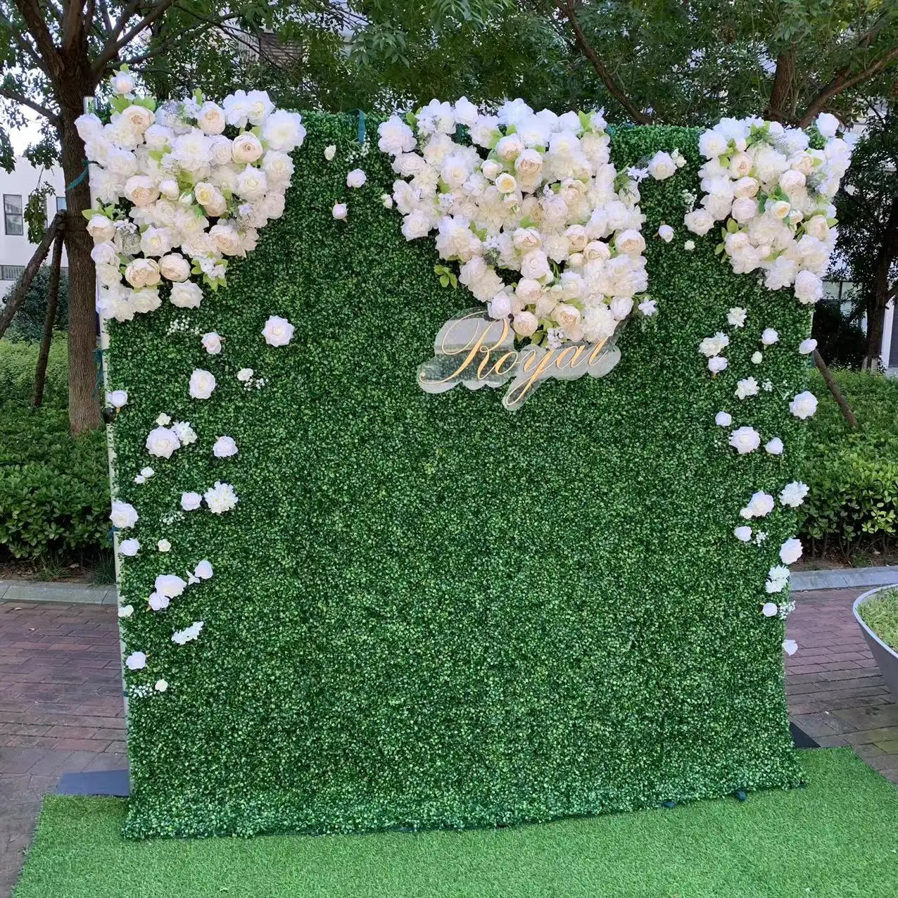 2023 Hot Sale Indoor Wall Hanging Decoration Faux Leaves Synthetic Grass Backdrop Nontoxic Artificial Green Wall Plant