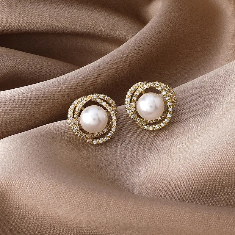 Retro Style Wholesale 2022 Luxury Pearl With Zircon Earrings Women Pearl Earring Studs