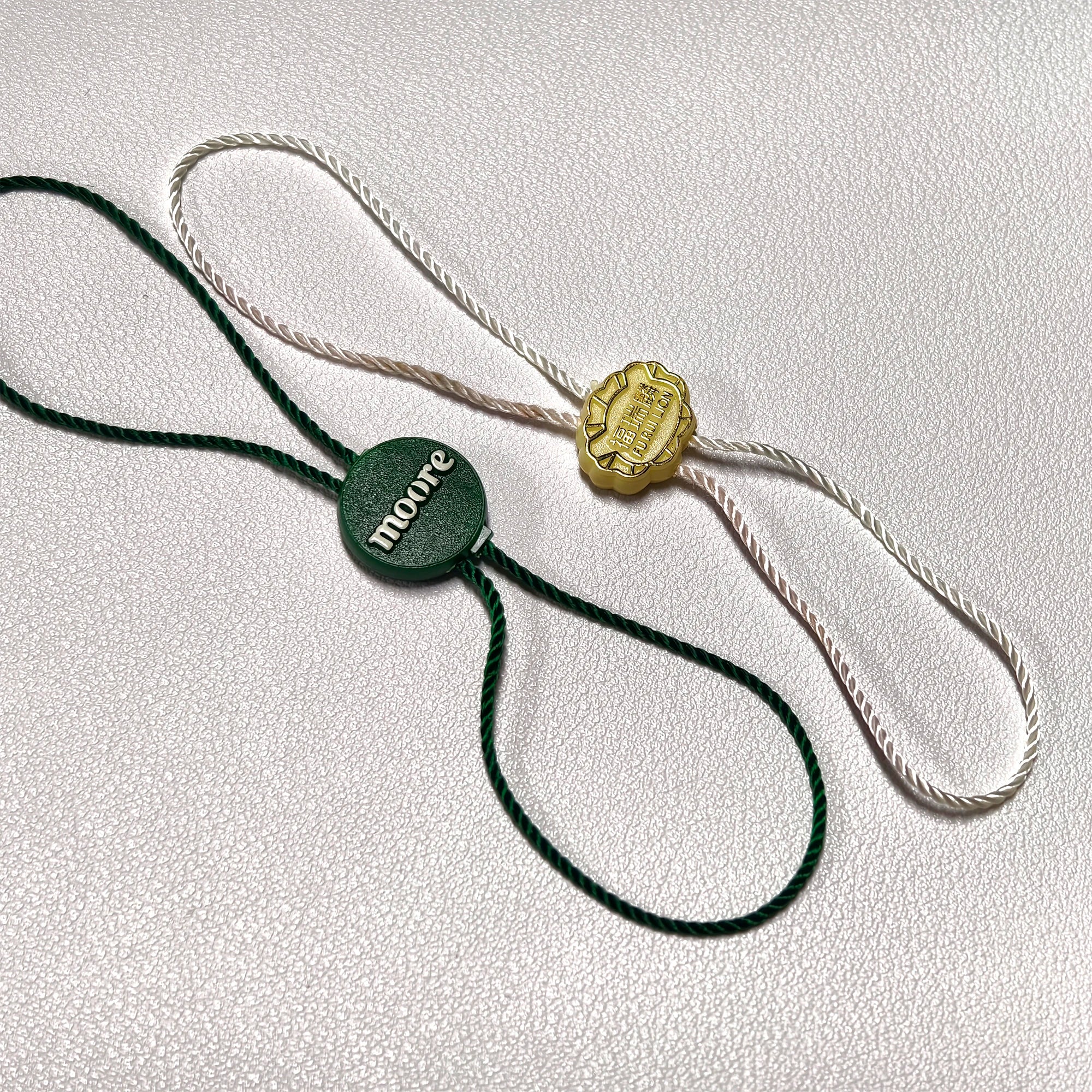 YH-ST08Clothing Metal Snap Lock Seal Tags Supplier Custom Debossed Brand Name Logo Rectangle Hang Tag Ribbon Strings for Garment