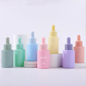 Empty Facial Care Cosmetic Packaging 30ml 1oz Colored Nail Polish Container Flat Round Essential Oil Serum Glass Dropper Bottle